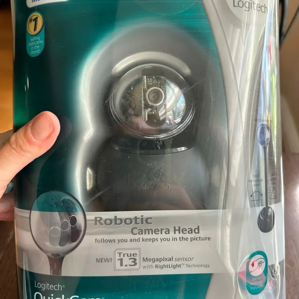 NEW Logitech Black QuickCam Orbit MP 961422-0403 Robotic Camera Head Webcam